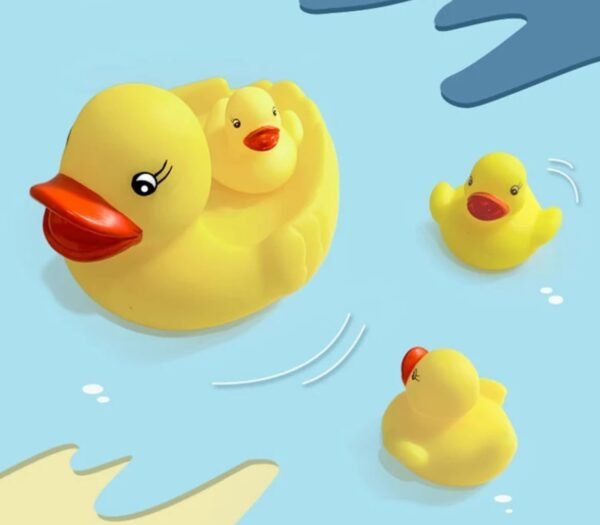FAMILY DUCK TOY  S(NO-1)