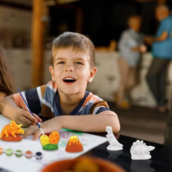 PLASTIC PAINTING (4PCS)