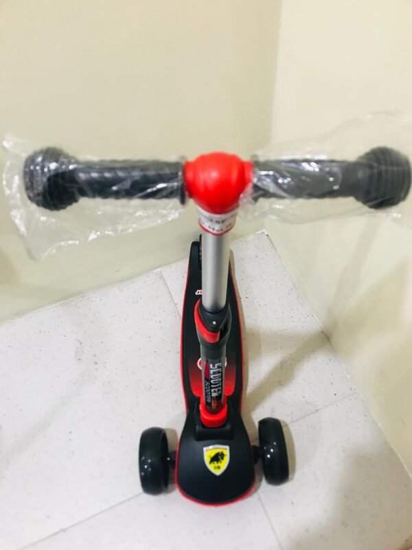 WhatsApp Image 2025-03-11 at 16.53.18_3f4f7557 Ferrari Scooter