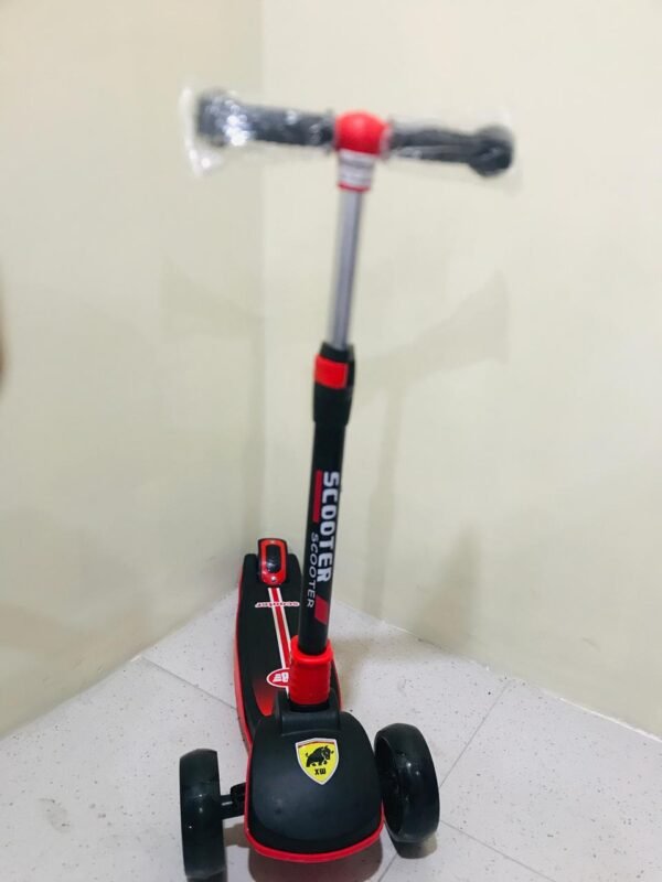 WhatsApp Image 2025-03-11 at 16.53.19_bb283d10 Ferrari Scooter