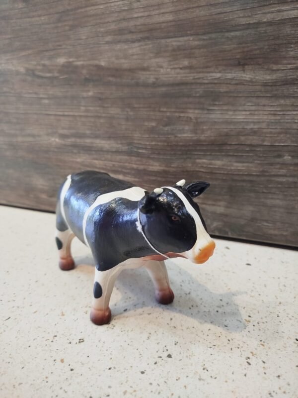 WhatsApp Image 2025-03-12 at 10.05.59_12baeb05 Rubber cow