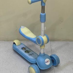 Foldable Scooter Adjustable Height Handlebars Mini Scooter 3 Wheeled Scooter